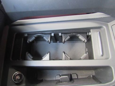 Used 2023 Audi e-tron S Premium Plus w/ Black Optic Package image 53