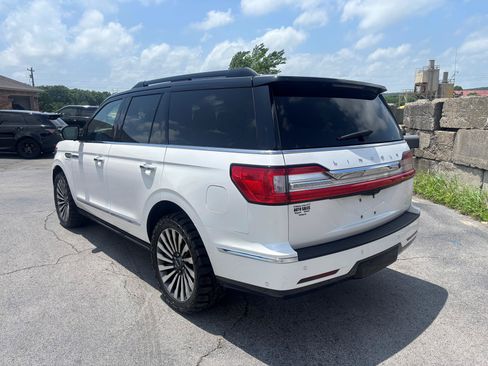 Used 2019 Lincoln Navigator Reserve AWD/4WD image 5