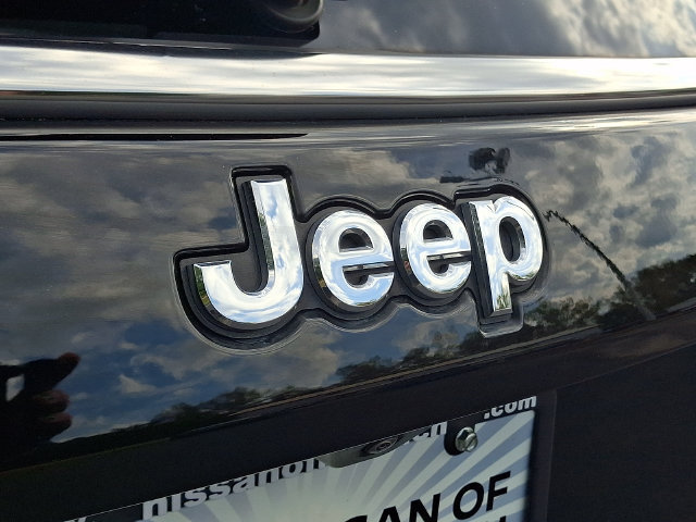 Used 2025 Jeep Compass Latitude AWD/4WD image 29