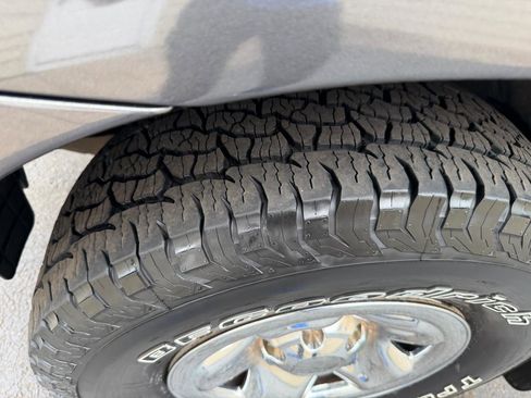 Used 2012 Toyota Tacoma 4x4 Access Cab V6 w/ SR5 Pkg image 22