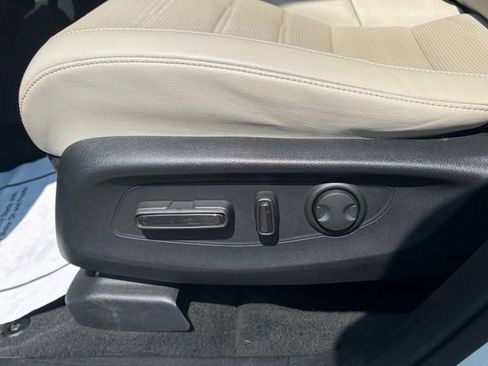 Used 2023 Honda CR-V EX-L image 17