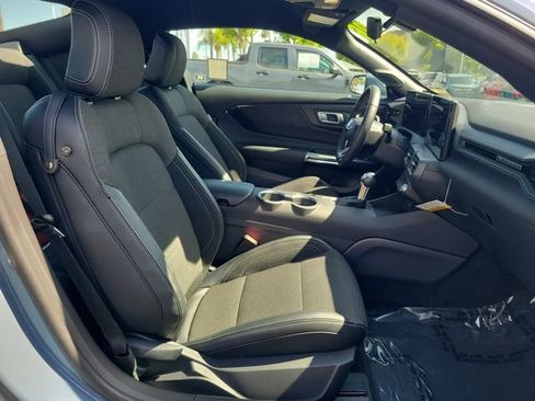 Used 2026 Ford Mustang Coupe RWD image 17