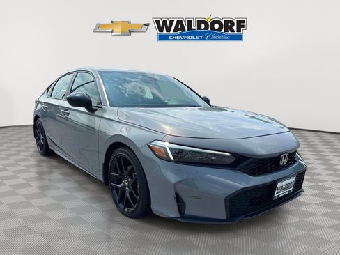 Used 2025 Honda Civic Sport image 1