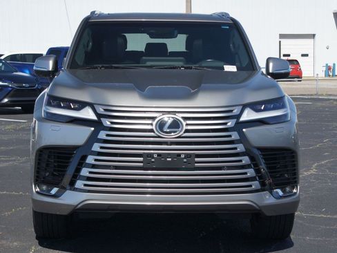 Used 2024 Lexus LX 600 4WD w/ Luxury Package image 25