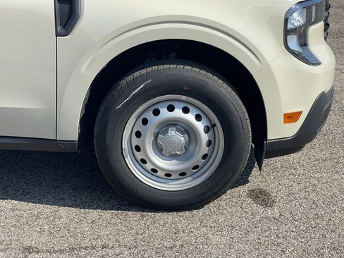 New 2025 Ford Maverick XL w/ Equipment Group 101A image 17