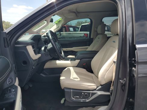 Used 2023 Ford Expedition Platinum AWD/4WD image 20