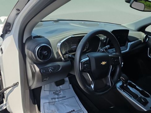 Used 2024 Chevrolet Blazer LT w/ Convenience Package FWD image 18