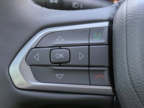 New 2026 Jeep Compass Latitude w/ Sun and Sound Group image 22