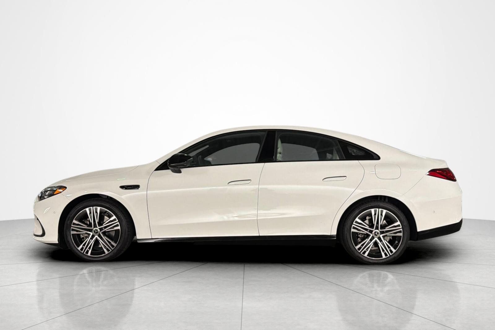 New 2027 Mercedes-Benz CLA 220 image 2