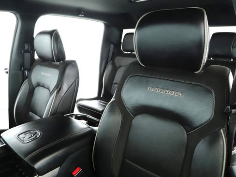 Used 2022 RAM 1500 Laramie w/ Sport Appearance Package image 4