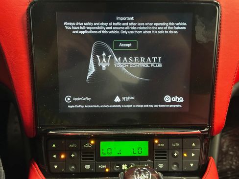 Used 2018 Maserati GranTurismo Sport RWD image 29