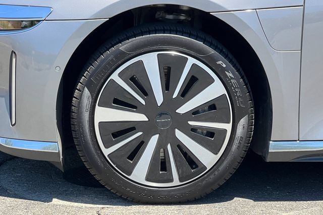 Used 2024 Lucid Air Touring AWD/4WD image 29