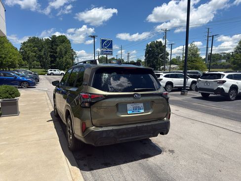 Used 2026 Subaru Forester Premium AWD/4WD image 4