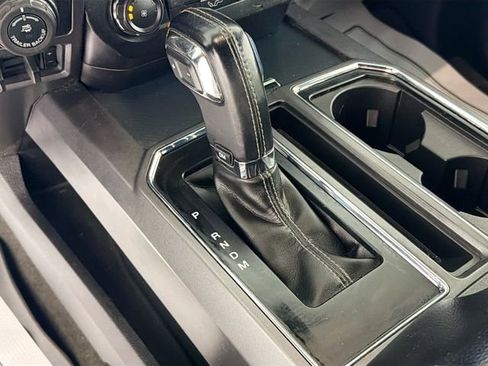 Used 2018 Ford F150 XLT w/ Equipment Group 302A Luxury AWD/4WD image 16