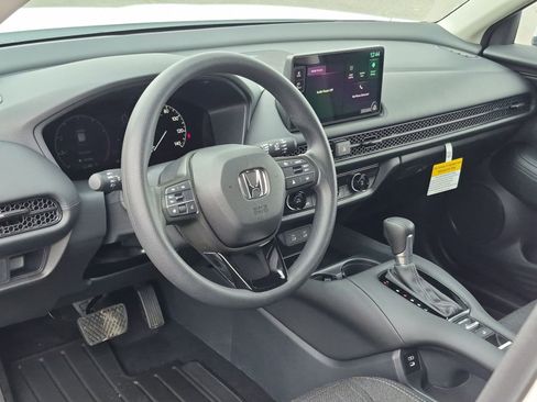 New 2027 Honda HR-V LX image 2