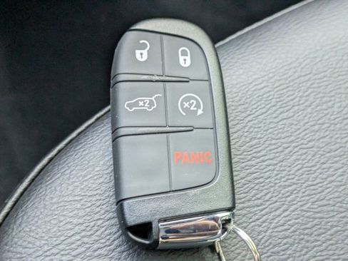 New 2026 Jeep Compass Latitude w/ Sun and Sound Group image 26