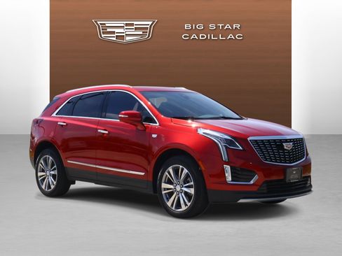 Used 2025 Cadillac XT5 Premium Luxury FWD image 7