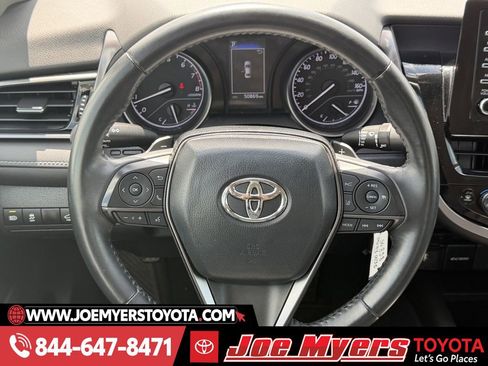 Used 2023 Toyota Camry SE image 15