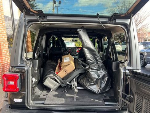 Used 2021 Jeep Wrangler Unlimited Rubicon w/ Dual Top Group image 14