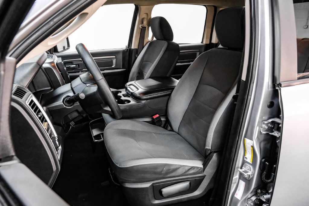 Used 2021 RAM 1500 Classic SLT AWD/4WD image 37