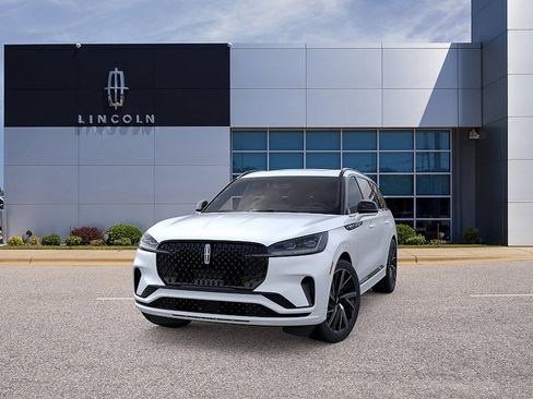 New 2026 Lincoln Aviator Black Label w/ Jet Appearance Package AWD/4WD image 2