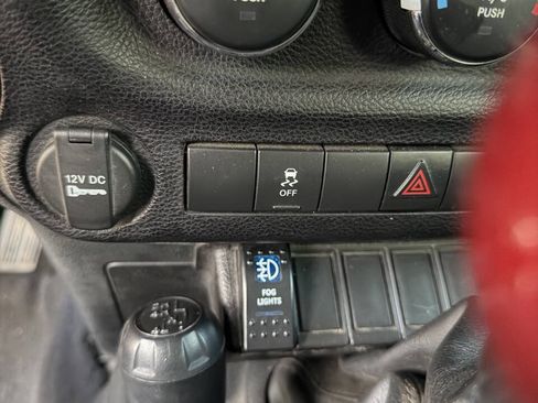 Used 2016 Jeep Wrangler Unlimited Sport w/ Trailer Tow Group AWD/4WD image 34