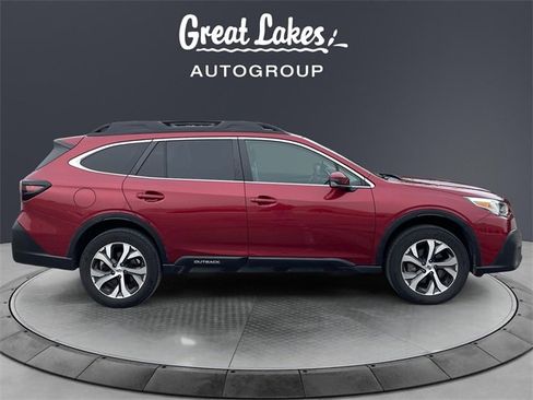 Used 2022 Subaru Outback Limited image 6