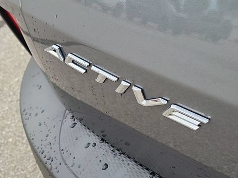 Certified 2024 Ford Escape Active AWD/4WD image 30
