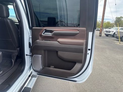Used 2026 GMC Sierra 2500 Denali w/ Denali Reserve Package AWD/4WD image 35