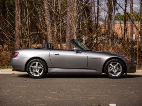 Used 2001 Honda S2000 image 7