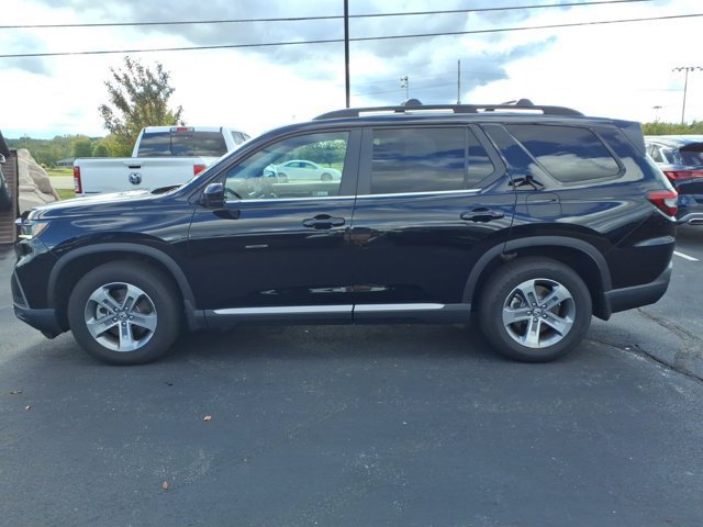 Used 2025 Honda Pilot EX-L image 4