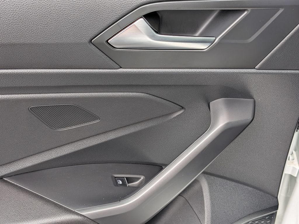 Used 2025 Volkswagen Jetta Sport FWD image 26
