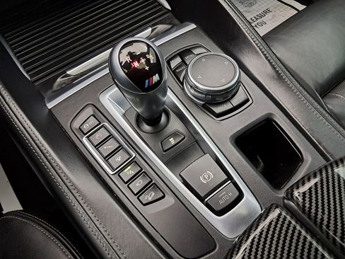 Used 2015 BMW X6 M Executive Package AWD image 14