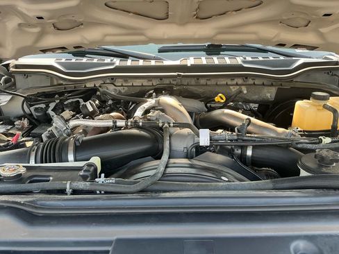Used 2021 Ford F250 Platinum w/ FX4 Off-Road Package AWD/4WD image 25