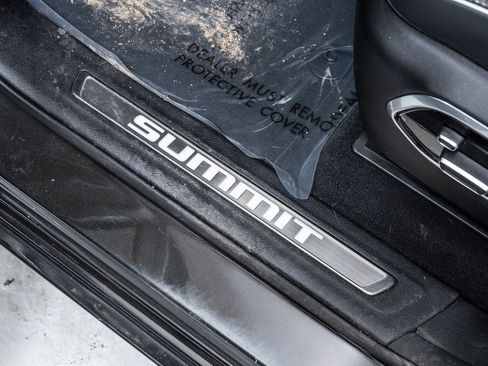 Used 2024 Jeep Grand Cherokee Summit image 27