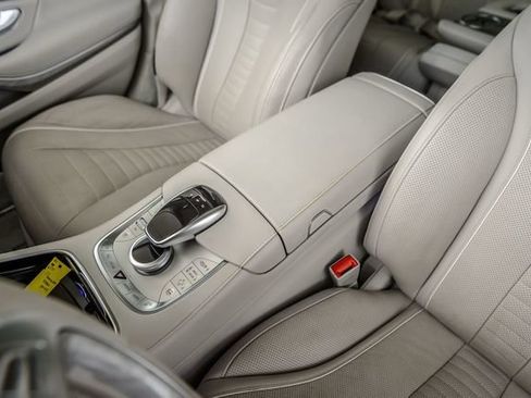 Used 2017 Mercedes-Benz S 550 4MATIC Sedan image 38