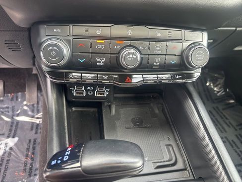 Used 2022 Dodge Durango GT image 16