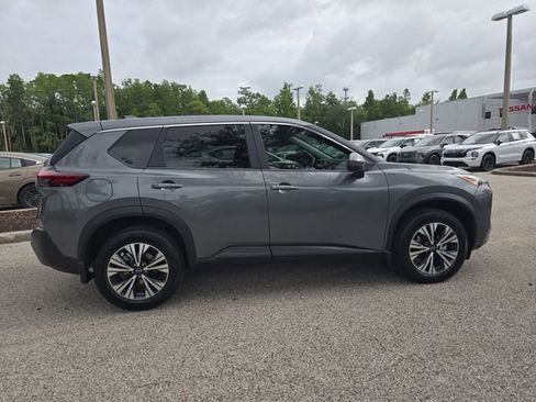 Certified 2023 Nissan Rogue SV FWD image 9