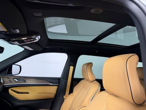 Used 2024 Jeep Grand Cherokee L Summit image 27