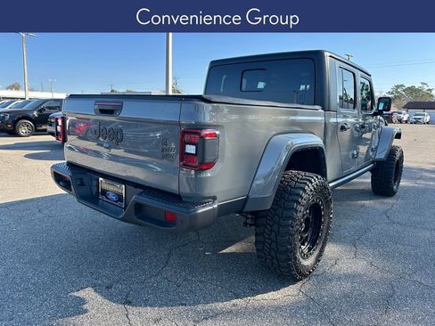 Used 2021 Jeep Gladiator Willys image 3