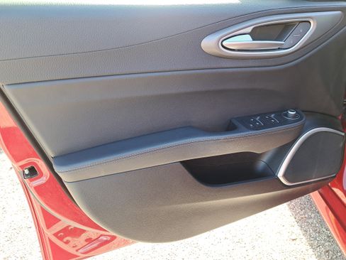 Used 2020 Alfa Romeo Giulia Ti Sport w/ Quick Order Package 22S Sport image 15