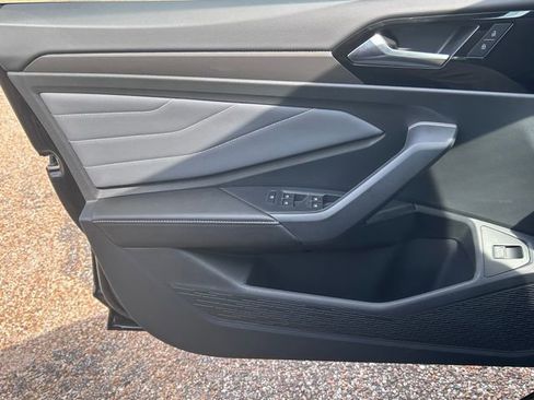 New 2026 Volkswagen Jetta SEL FWD image 18