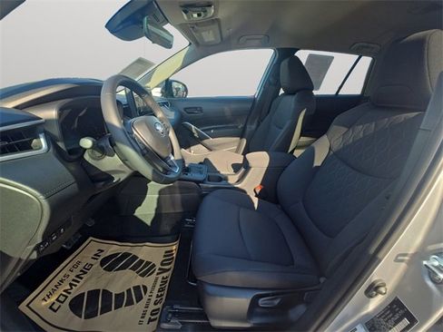 Certified 2026 Toyota Corolla Cross LE image 9