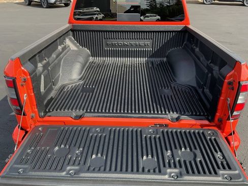 Used 2025 Nissan Frontier PRO-4X w/ Interior Protection Package AWD/4WD image 21