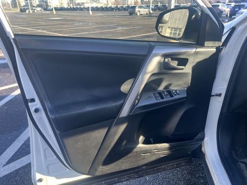 Used 2017 Toyota RAV4 LE image 6