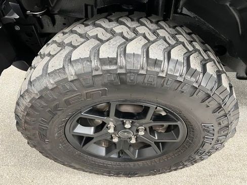 Used 2025 Jeep Wrangler Unlimited Sport AWD/4WD image 13
