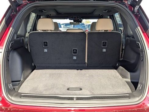 New 2025 Jeep Grand Cherokee Limited w/ Luxury Tech Group II image 31