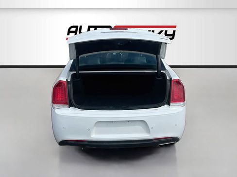 Used 2021 Chrysler 300 Touring L RWD image 24
