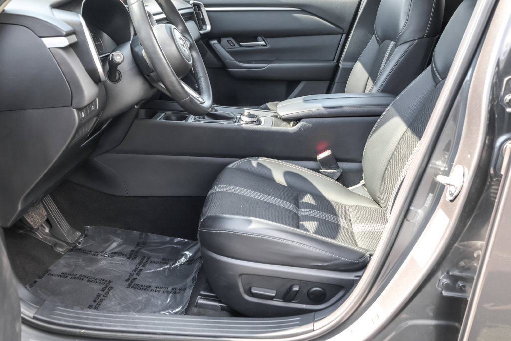 Used 2024 MAZDA CX-50 AWD 2.5 S w/ Preferred Package image 16