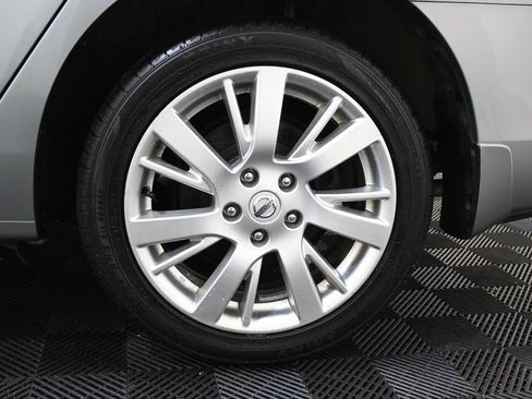 Used 2014 Nissan Sentra SL w/ Premium Package FWD image 32